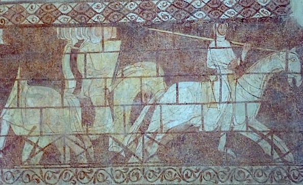 détail de la fresque inférieure du mur nord de la chapelle templière de Cressac-Dognon; photo JP Schmit